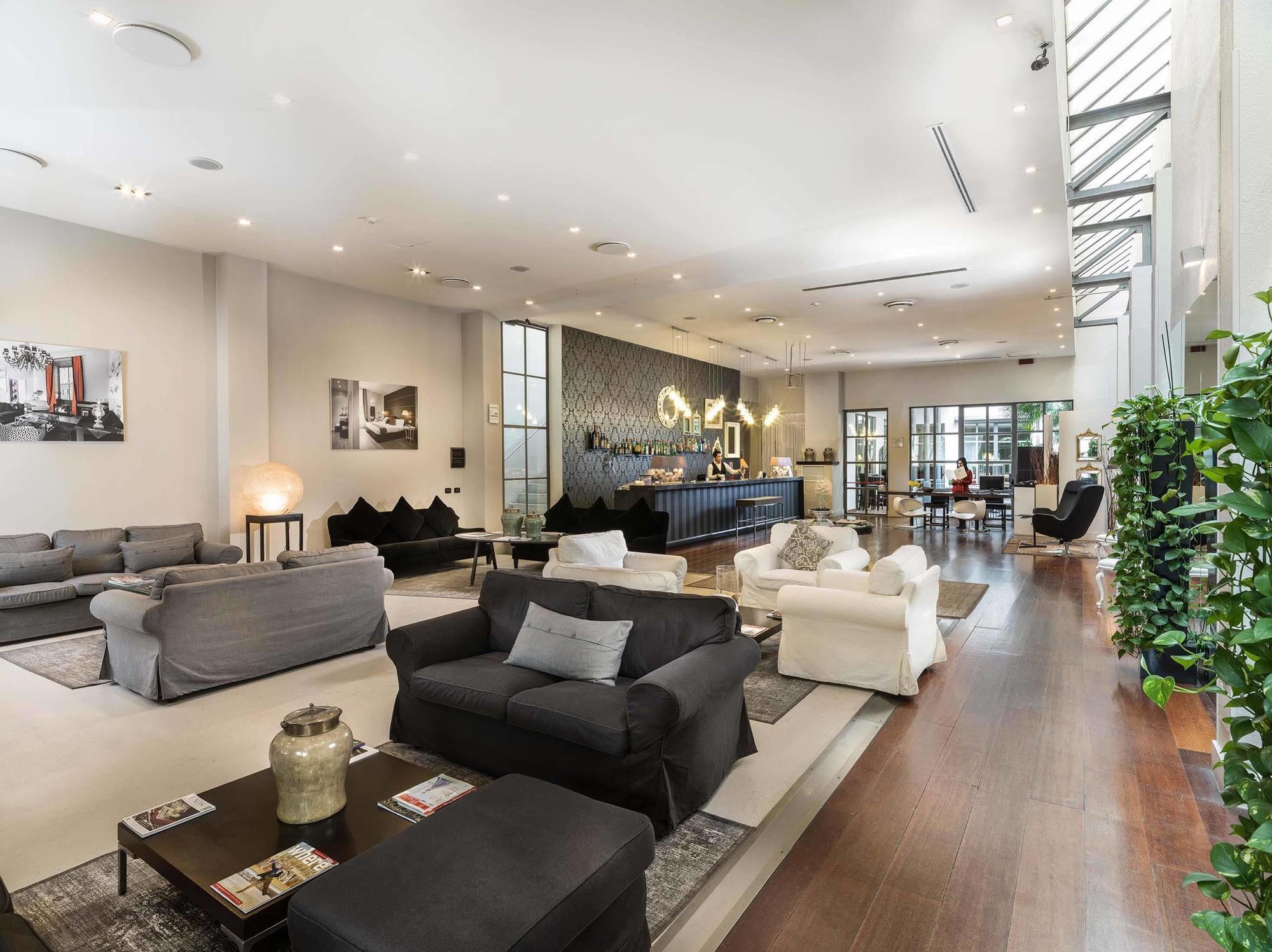 Hotel Townhouse 12